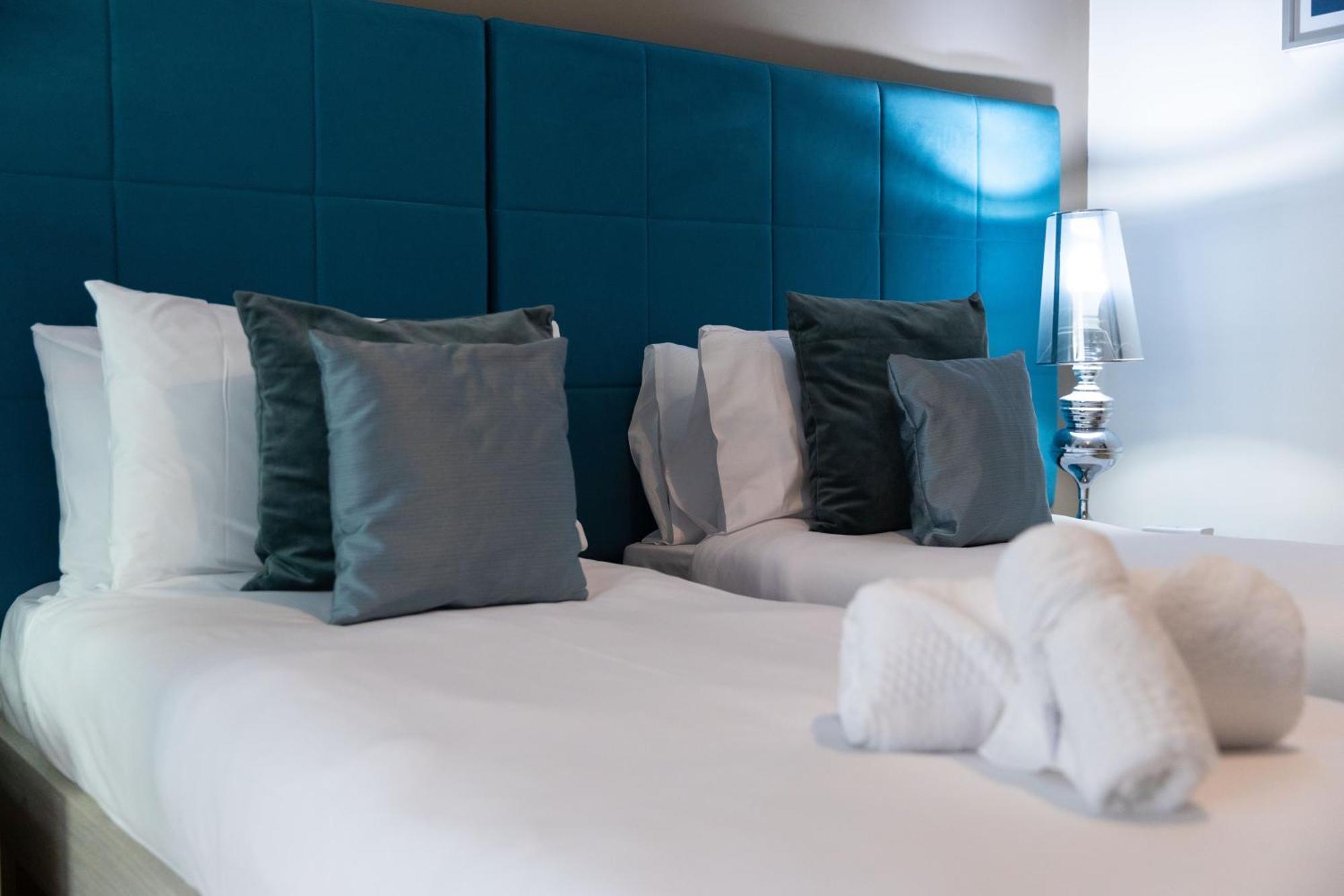 Luxury Seafront 3Br With Pool By Arcobnb Sliema Eksteriør billede
