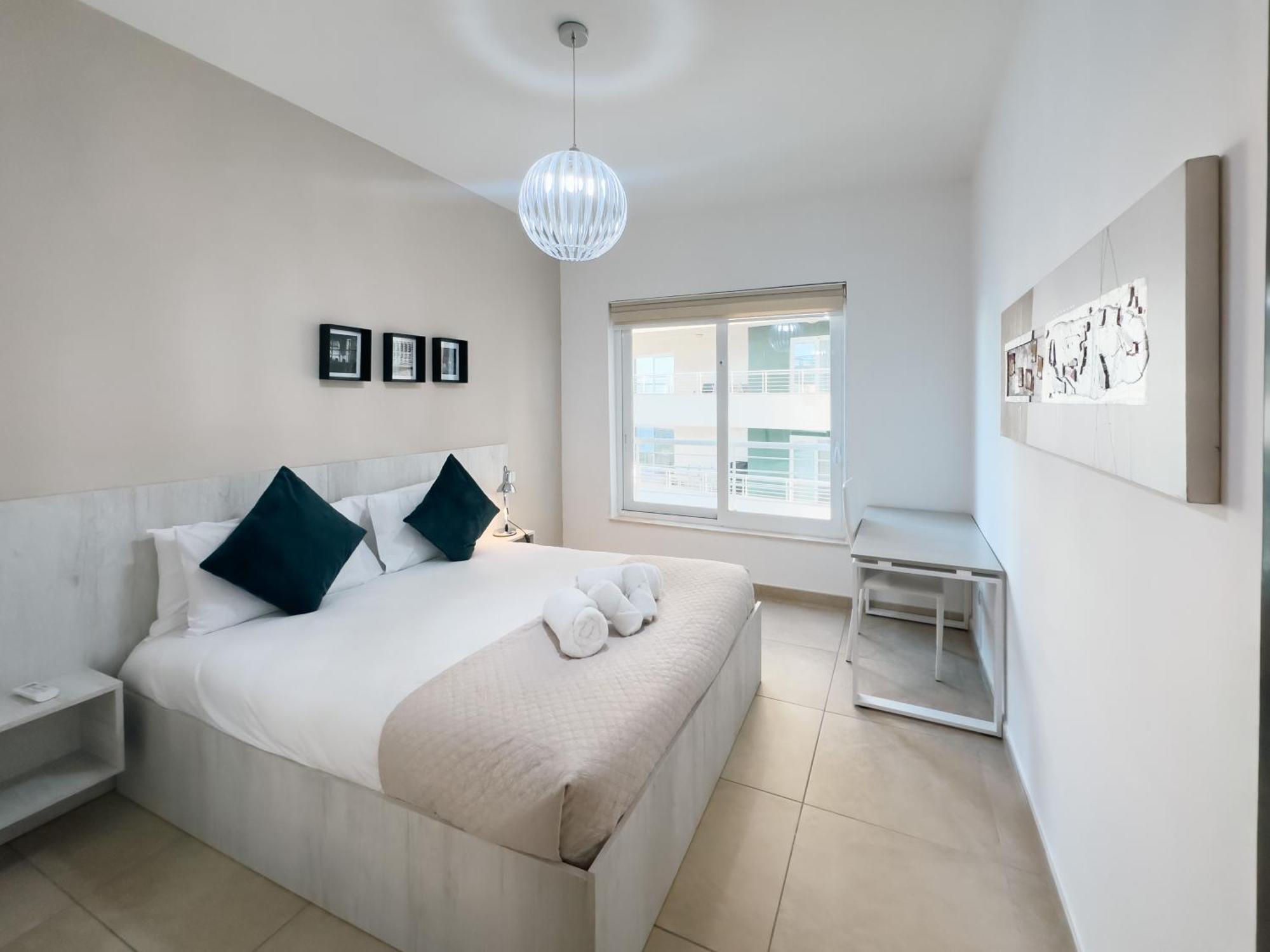 Luxury Seafront 3Br With Pool By Arcobnb Sliema Eksteriør billede