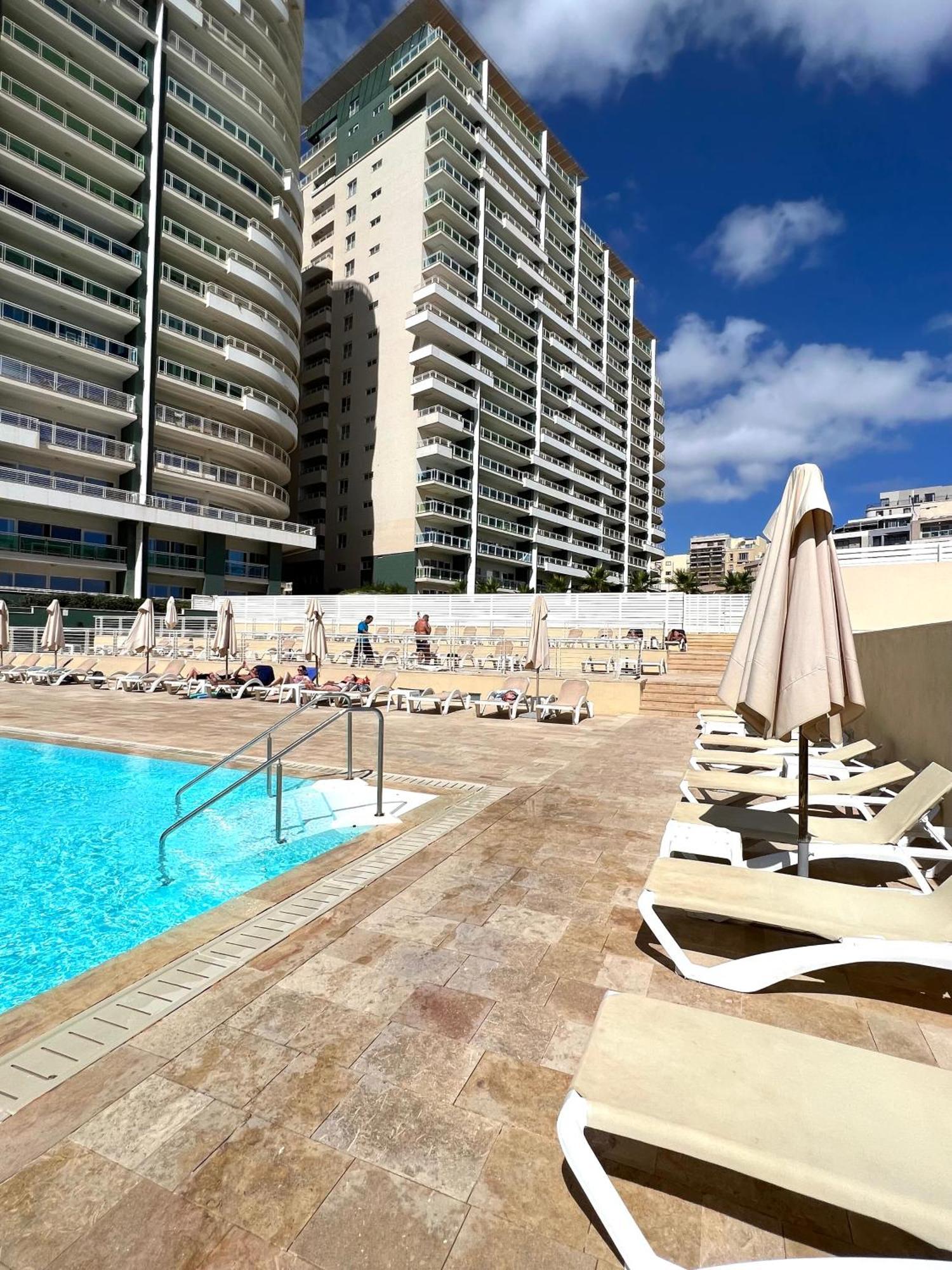 Luxury Seafront 3Br With Pool By Arcobnb Sliema Eksteriør billede