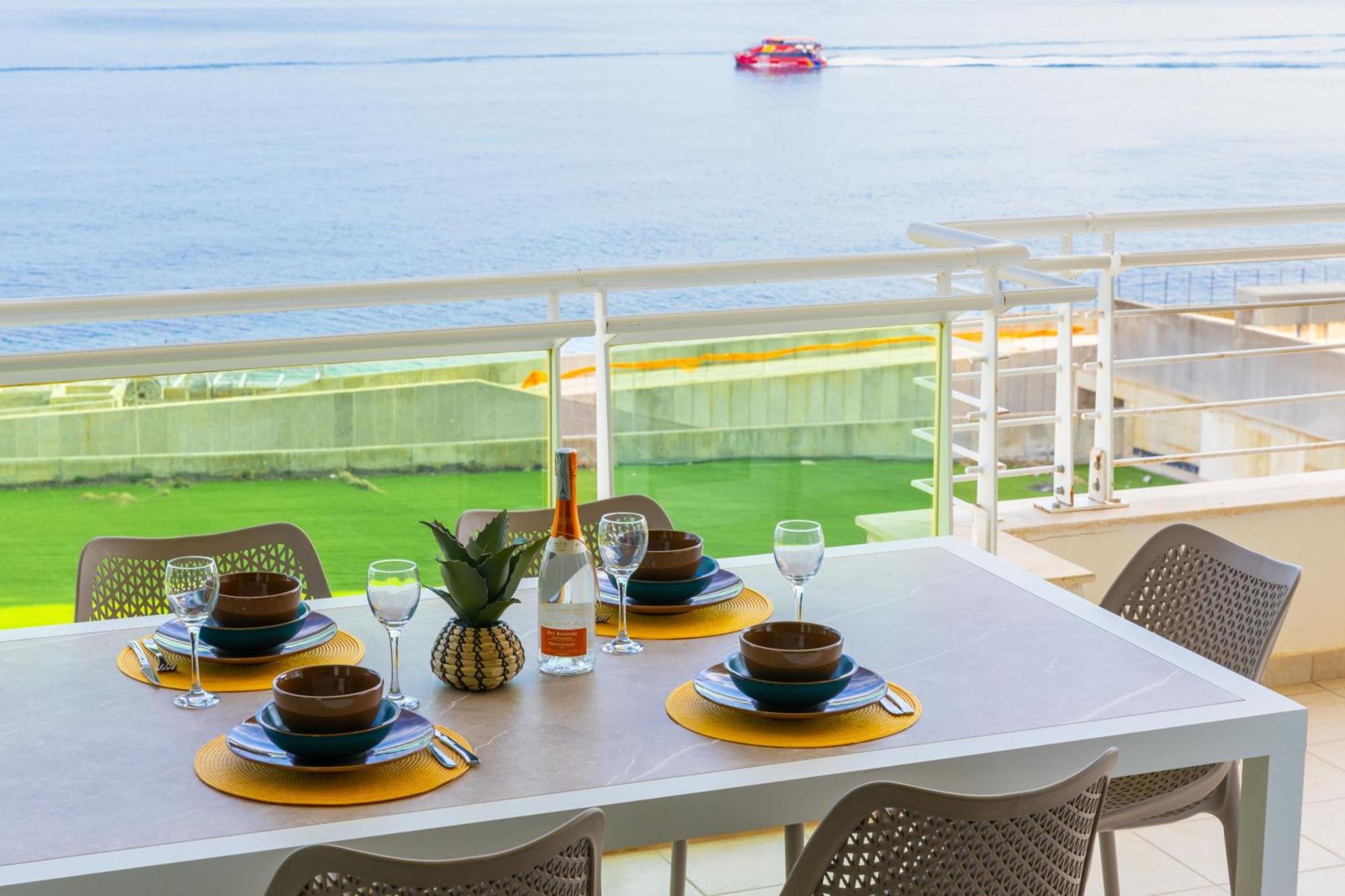 Luxury Seafront 3Br With Pool By Arcobnb Sliema Eksteriør billede