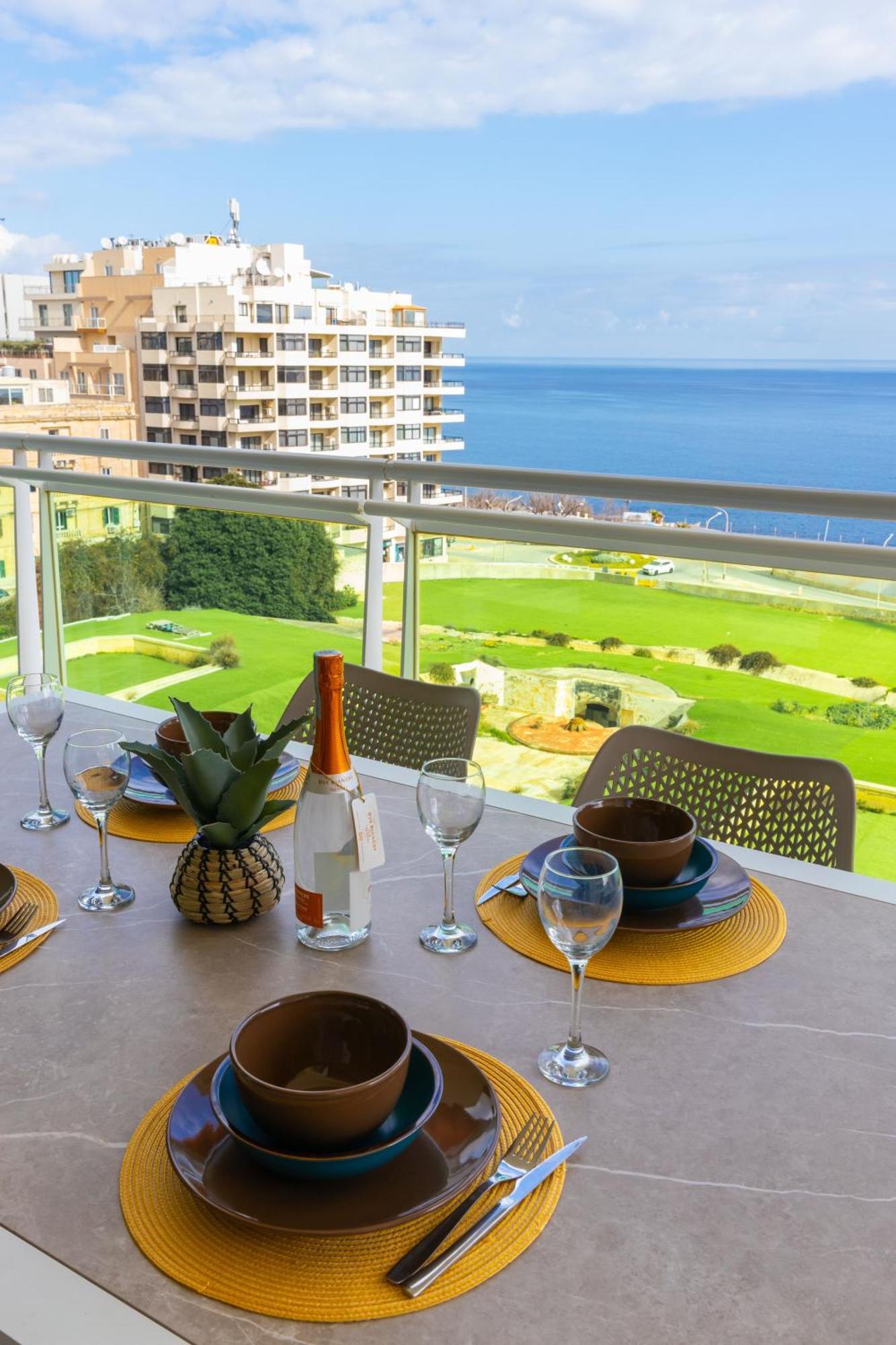 Luxury Seafront 3Br With Pool By Arcobnb Sliema Eksteriør billede